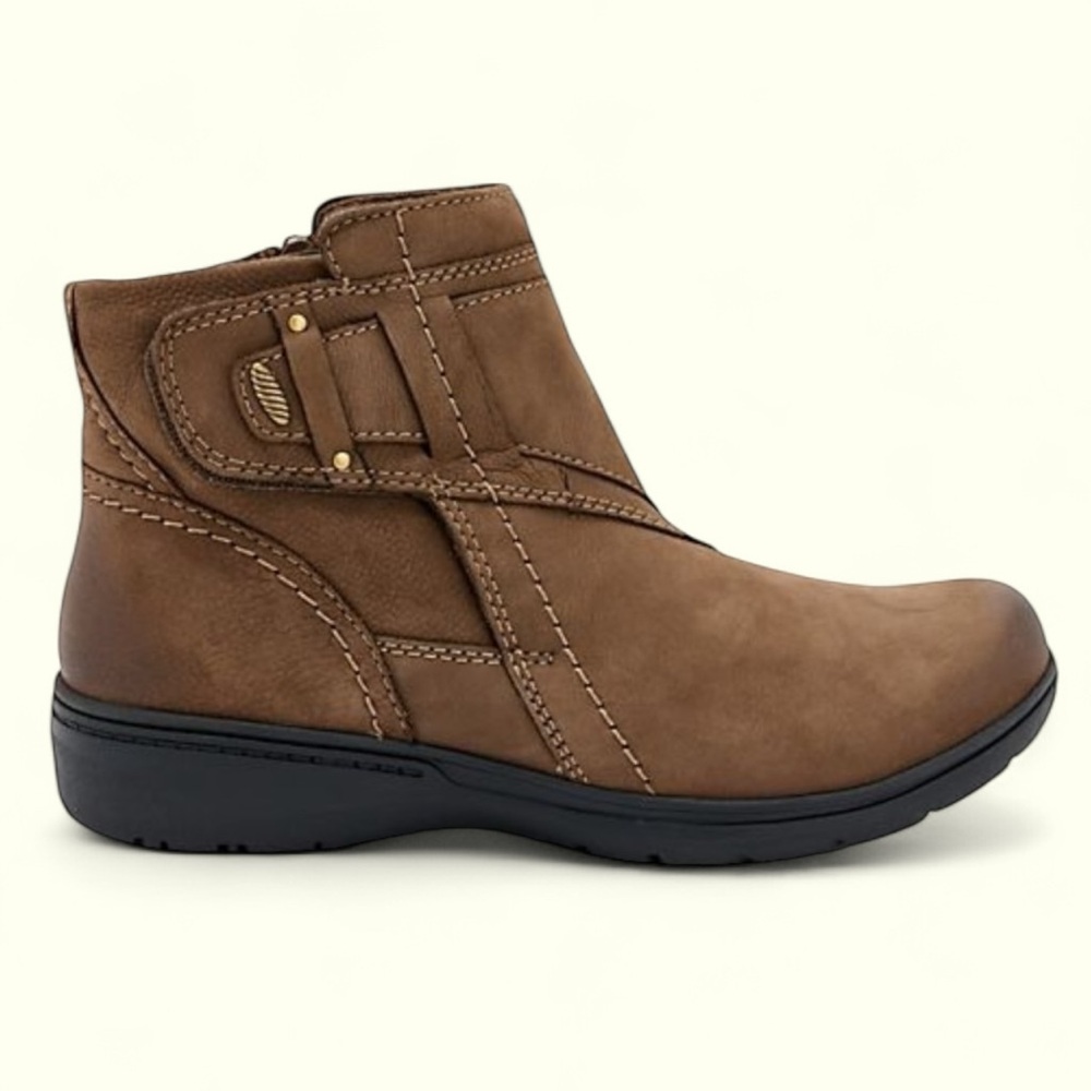Clarks Collection Leather Ankle Boot Carleigh Style Mushroom Brown Nubuck 8W NIB - Picture 2 of 16